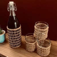 قنينة عصير 1 لتر مع 4 كاسات زجاجية