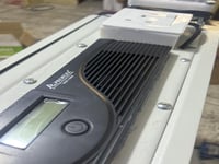 صندوق ups مع بطارية ١٠٠ امبير