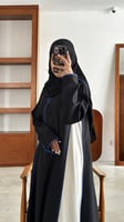عباية لينا
