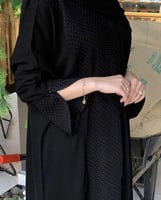 عبايه قماش كريب منقط