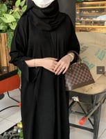 عبايه قماش كريب منقط