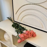 ورد جوري شبه طبيعي غصن طويل