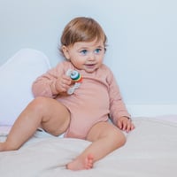 عضاضة للأطفال +6 أشهر - أزرق من سوافينكس