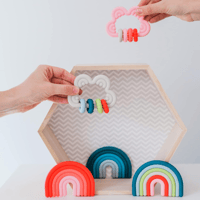 عضاضة للأطفال +6 أشهر - وردي من سوافينكس