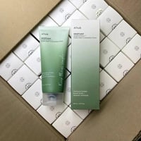 مقشر رغوي بالكيرسيتينول لتنظيف المسام