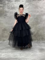 فستان أسود للفتيات من عمر 7 إلى 10سنوات- ياقة مطرز...