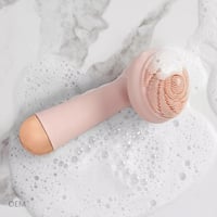 جهاز لتنظيف الوجه و عمل تدليك للبشرة . جهاز رائع ل...