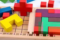 مكعبات الذكاء الخشبية: تحديات تانجرام وتيتريس التع...