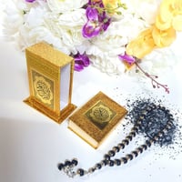 صندوق ملكي فخم يضم مجموعة من الهدايا الفاخرة عدد8...