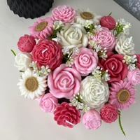 باقة ورد وسط