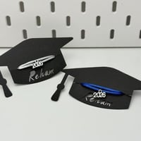 أساور التخرج 2026