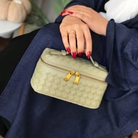 بوتيغا فانيتي | زيتوني