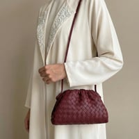 ذا باوتش | أحمر