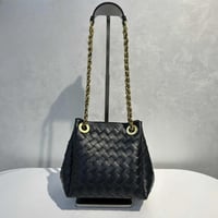 بوتيغا براشوت | أسود