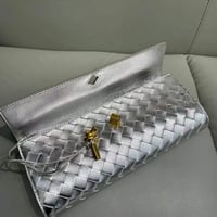 لونق كلاتش انديامو | فضي