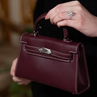 كيلي باق | عنابي