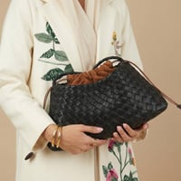 دراغون روزانا | أسود