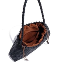 دراغون روزانا | أسود