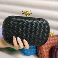 بوتيغا كلاتش | أسود