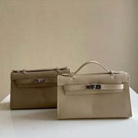 كيلي بوشيت | أسود