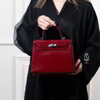 كيلي لارج | أحمر