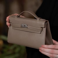 كيلي بوشيت | كاكي