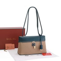 لورو باق | أخضر