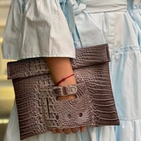 هولد باوتش | أحمر