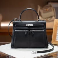 كيلي لاكيس | أسود