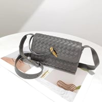 ميني انديامو | رمادي