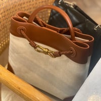 بوتيغا انديامو كانفاس