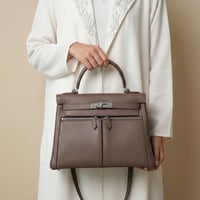 كيلي لاكيس | كاكي