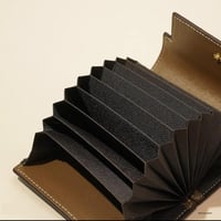 كيلي كاردهولدر | أسود