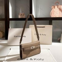 كيلي تريساج | كاكي