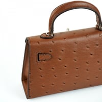 كيلي اوسترش | أسود