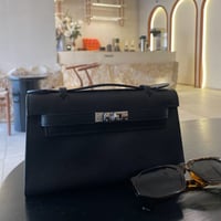 كيلي بوشيت | أسود