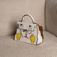 كيلي دول | أبيض