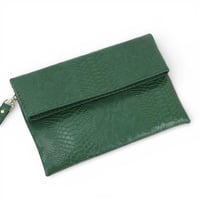 كليك باوتش | أخضر