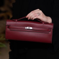 كيلي كت | عنابي