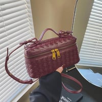 بوتيغا فانيتي | عنابي