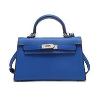 كيلي باق | أزرق