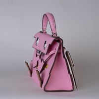 كيلي دول | وردي