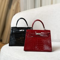 كيلي لارج | أحمر