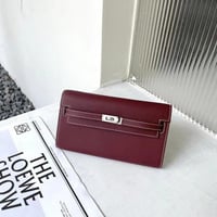 كيلي واليت | عنابي