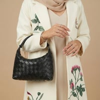 بوتيغا واليس | أسود