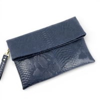 كليك باوتش | أزرق