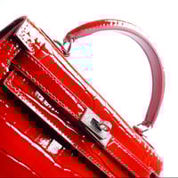 كيلي لارج | أحمر