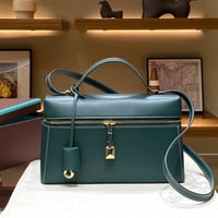 لورو باق | أخضر