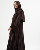 عباية حرير جاكار بقصة نصف كلوش