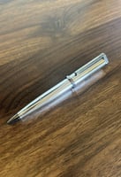 قلم لون فضي جامبو مستوحى من كارتير